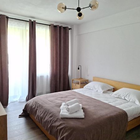 Citadel View Apartment Targu Neamt Ngoại thất bức ảnh