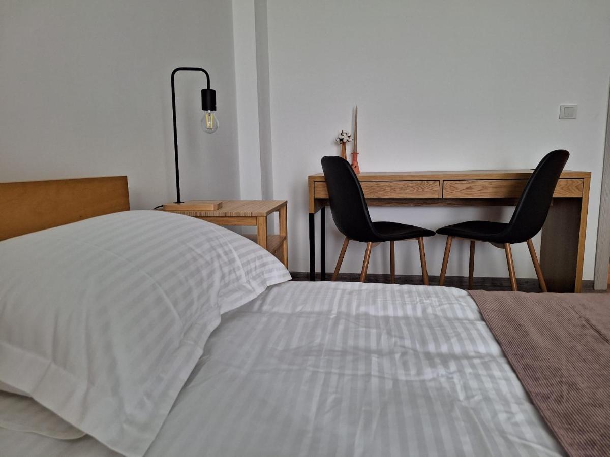 Citadel View Apartment Targu Neamt Ngoại thất bức ảnh